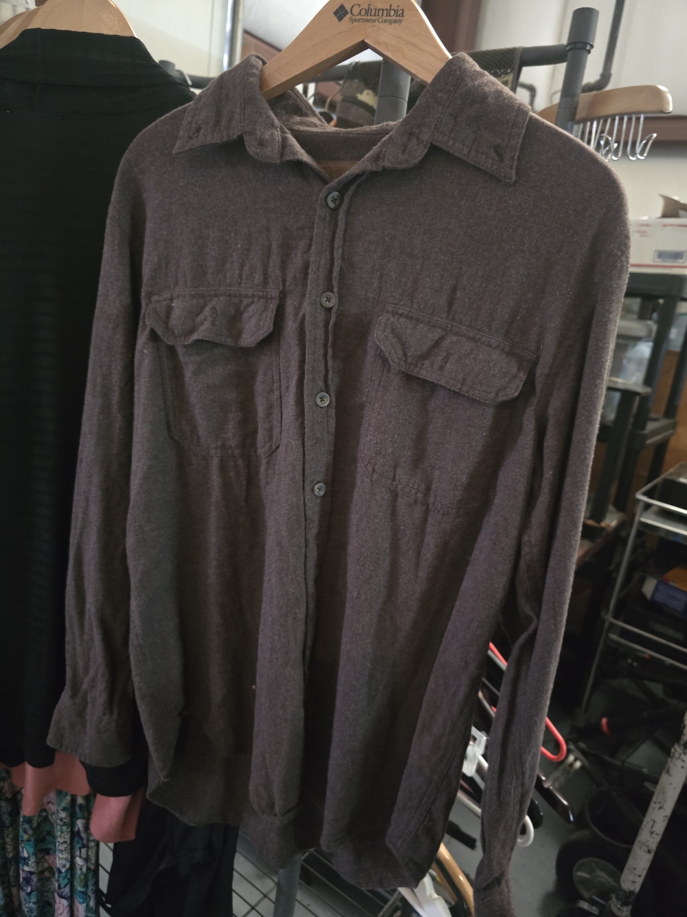 Faded Glory Brown Cotton Button Up Shirt With Pockets.